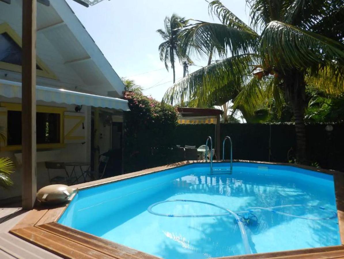 Chalet Confortable Au Vauclin Avec Piscine Privee Ле-Воклен Экстерьер фото