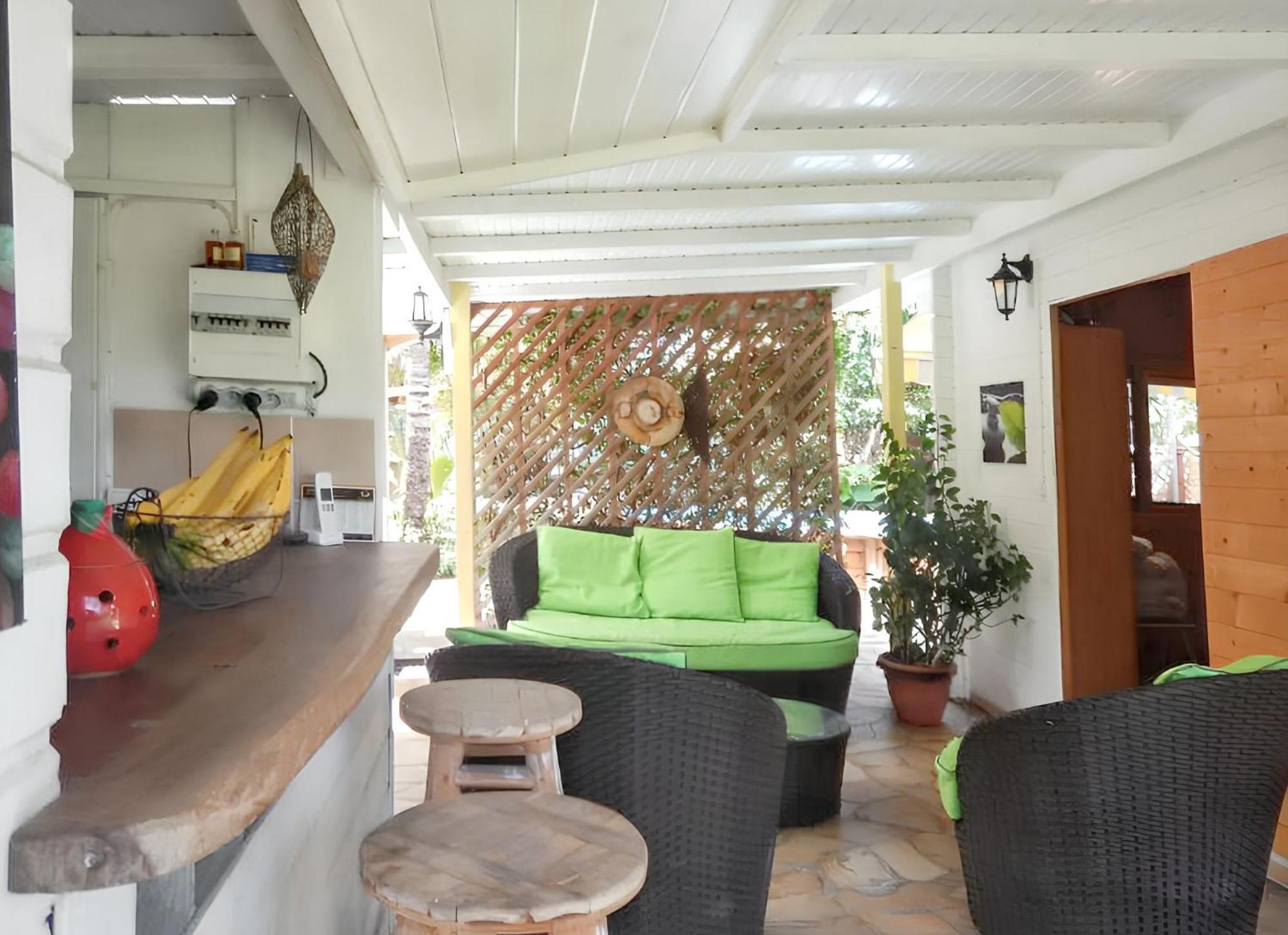 Chalet Confortable Au Vauclin Avec Piscine Privee Ле-Воклен Экстерьер фото